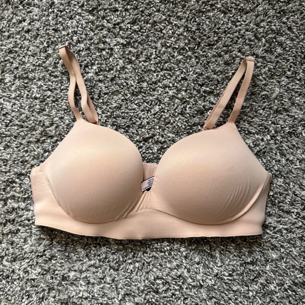 Incredible by Victoria’s Secret Padded No Wire 36C
